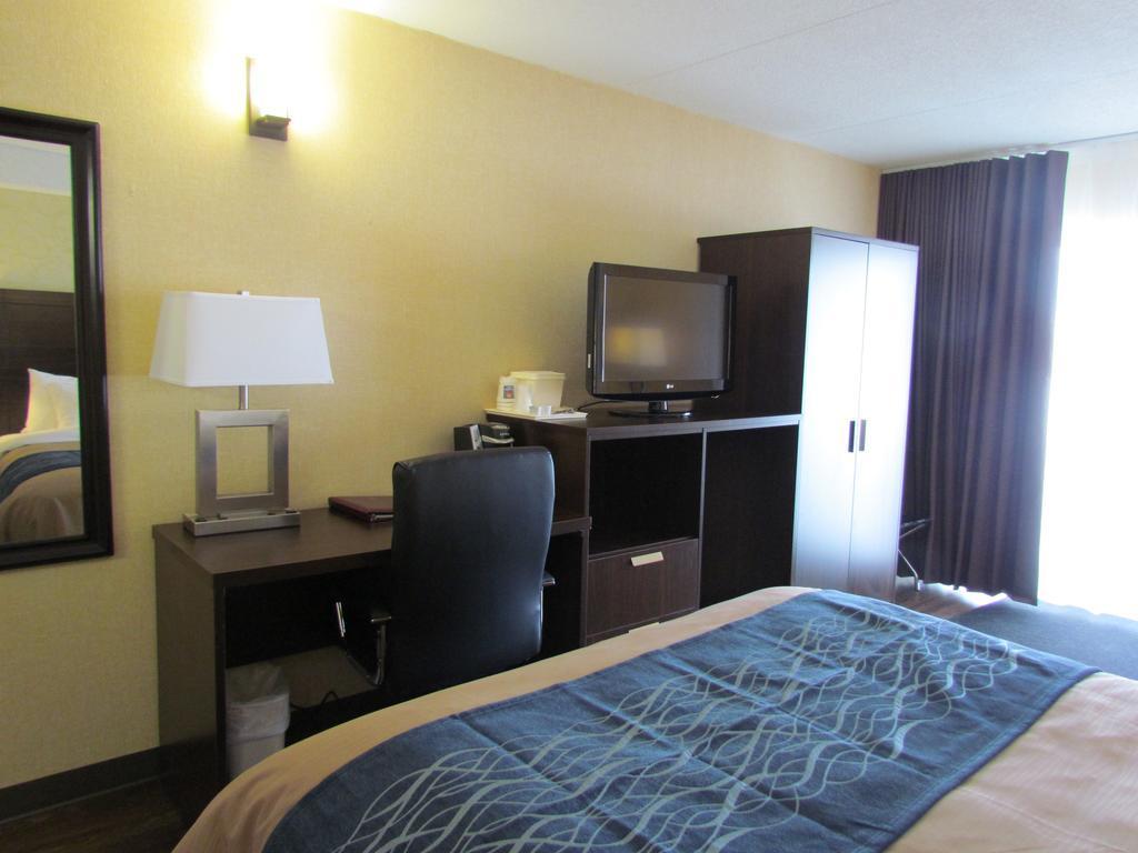 Comfort Inn Труа-Ривьер Экстерьер фото