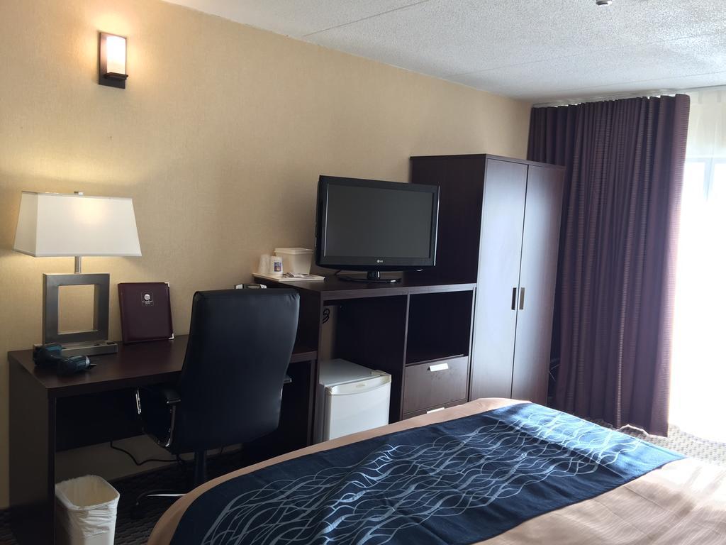 Comfort Inn Труа-Ривьер Экстерьер фото