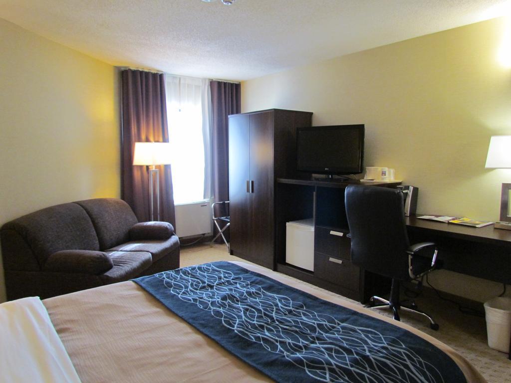 Comfort Inn Труа-Ривьер Экстерьер фото
