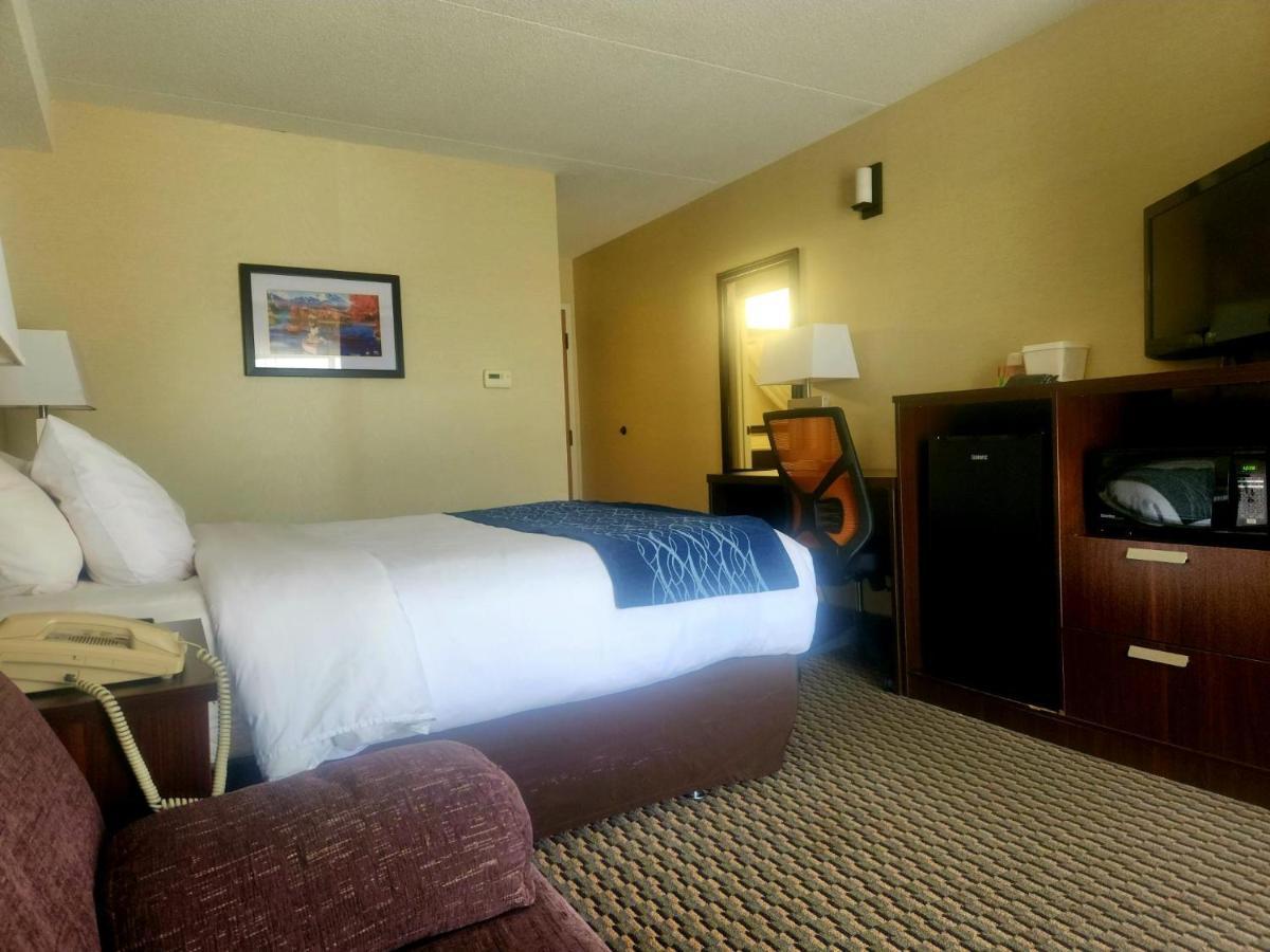 Comfort Inn Труа-Ривьер Экстерьер фото