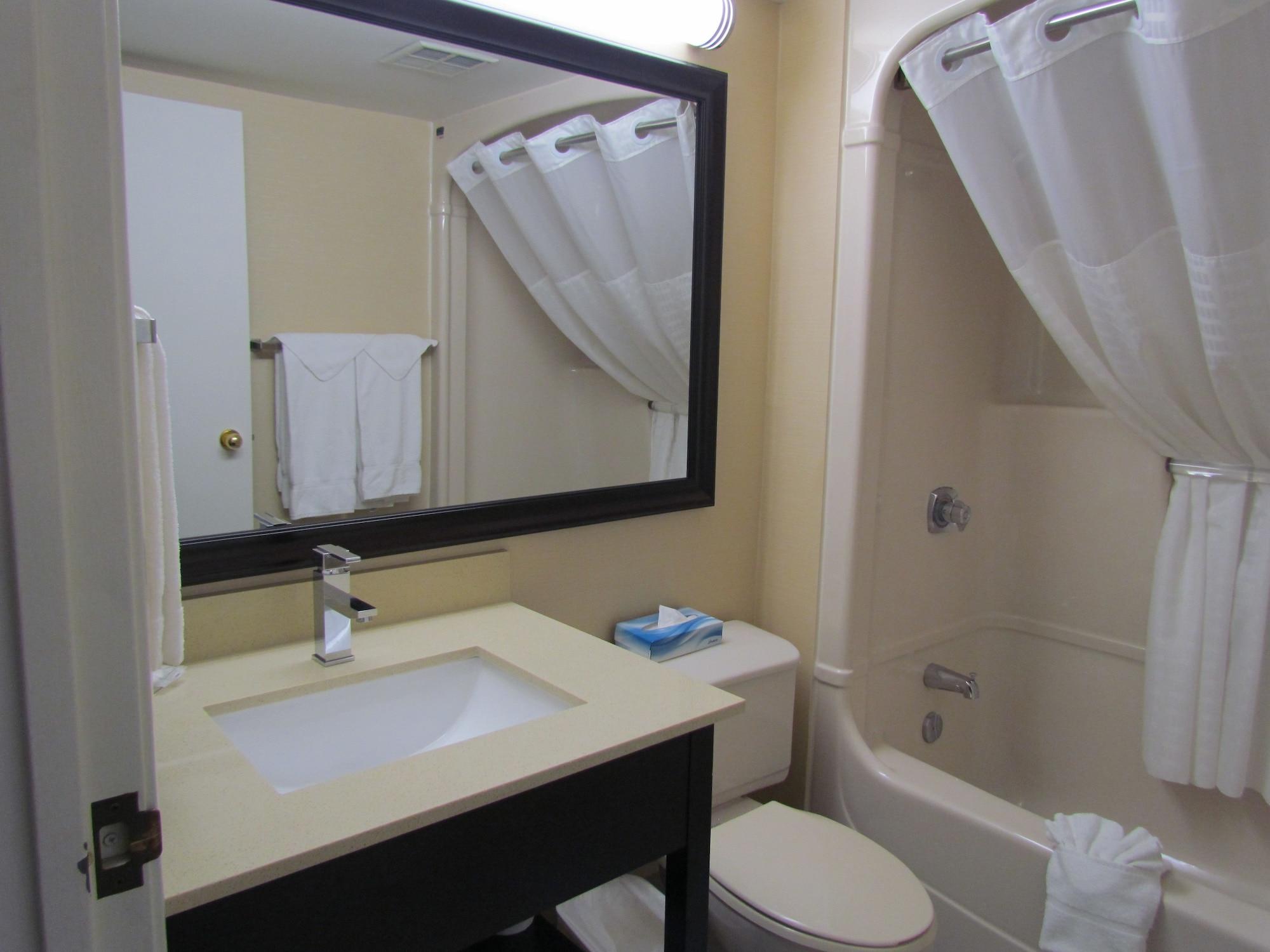 Comfort Inn Труа-Ривьер Экстерьер фото